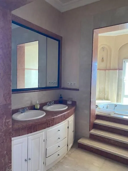 Imperial Holiday Apartment With Jacuzzi Agadir
